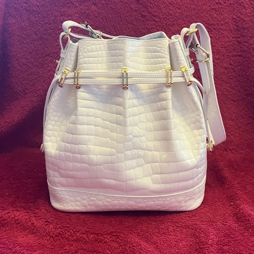 Piero Acutis Croc-Embossed White Drawstring Bucket Tote Bag w/Gold Accents